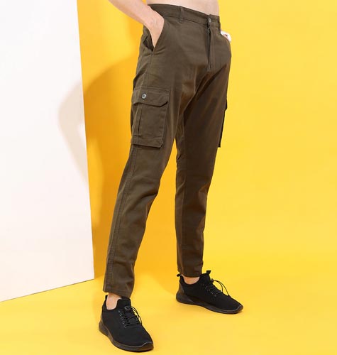 Men Olive Green Slim Fit Easy Wash Cargos Trousers